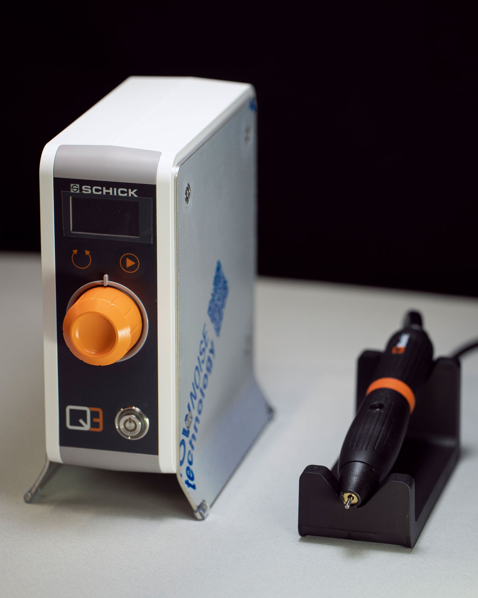 Q3 Basic Control Table Top