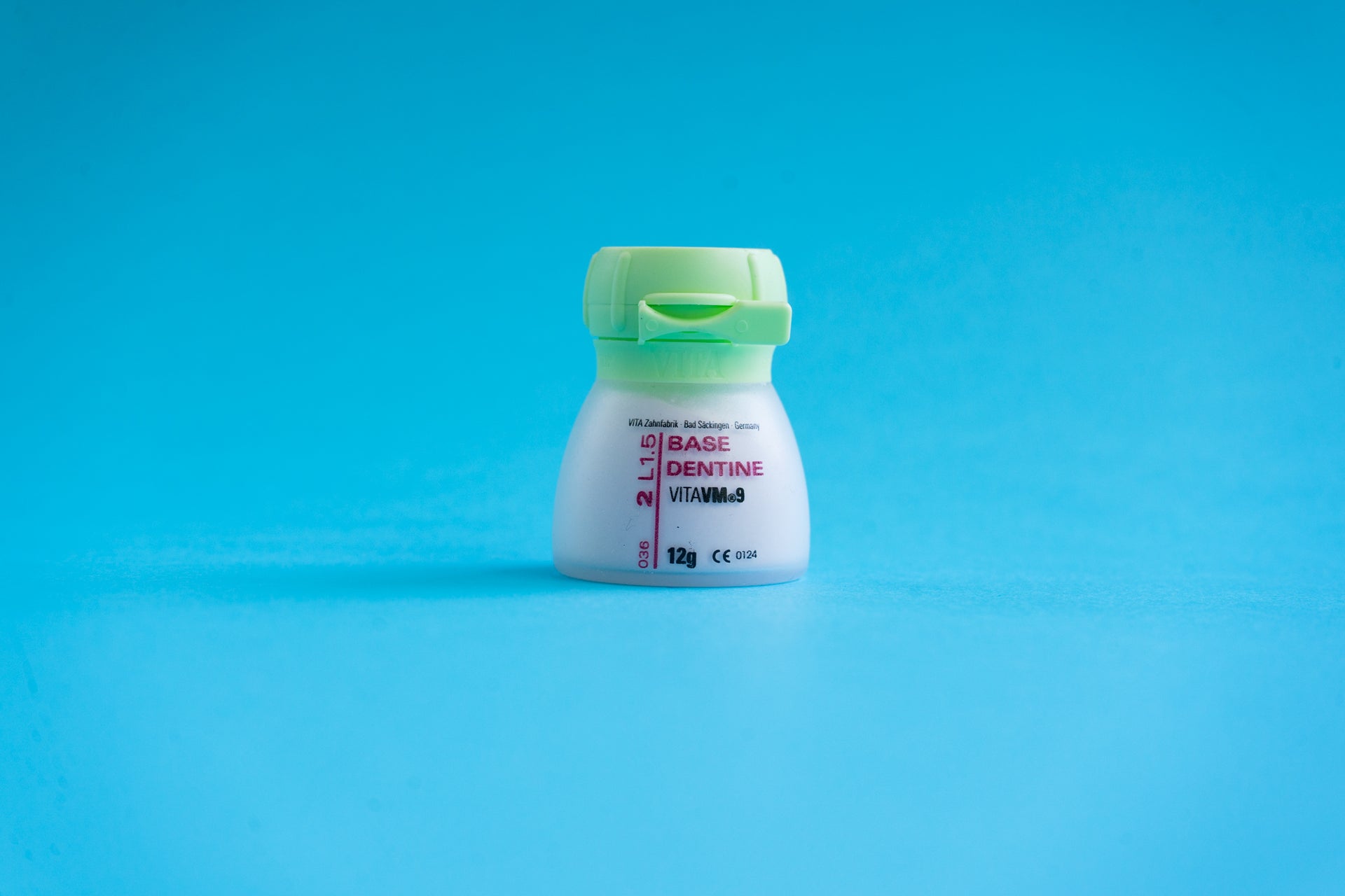 VM9 | Base Dentine
